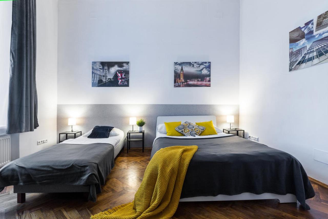 Wawel Cracow Old City Apartments - Friendhouse Apartments คราคูฟ ภายนอก รูปภาพ