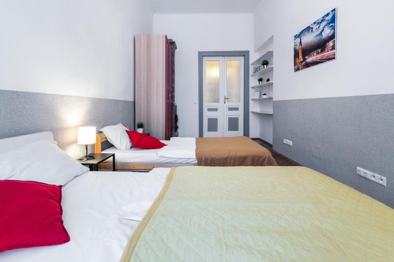 Wawel Cracow Old City Apartments - Friendhouse Apartments คราคูฟ ภายนอก รูปภาพ