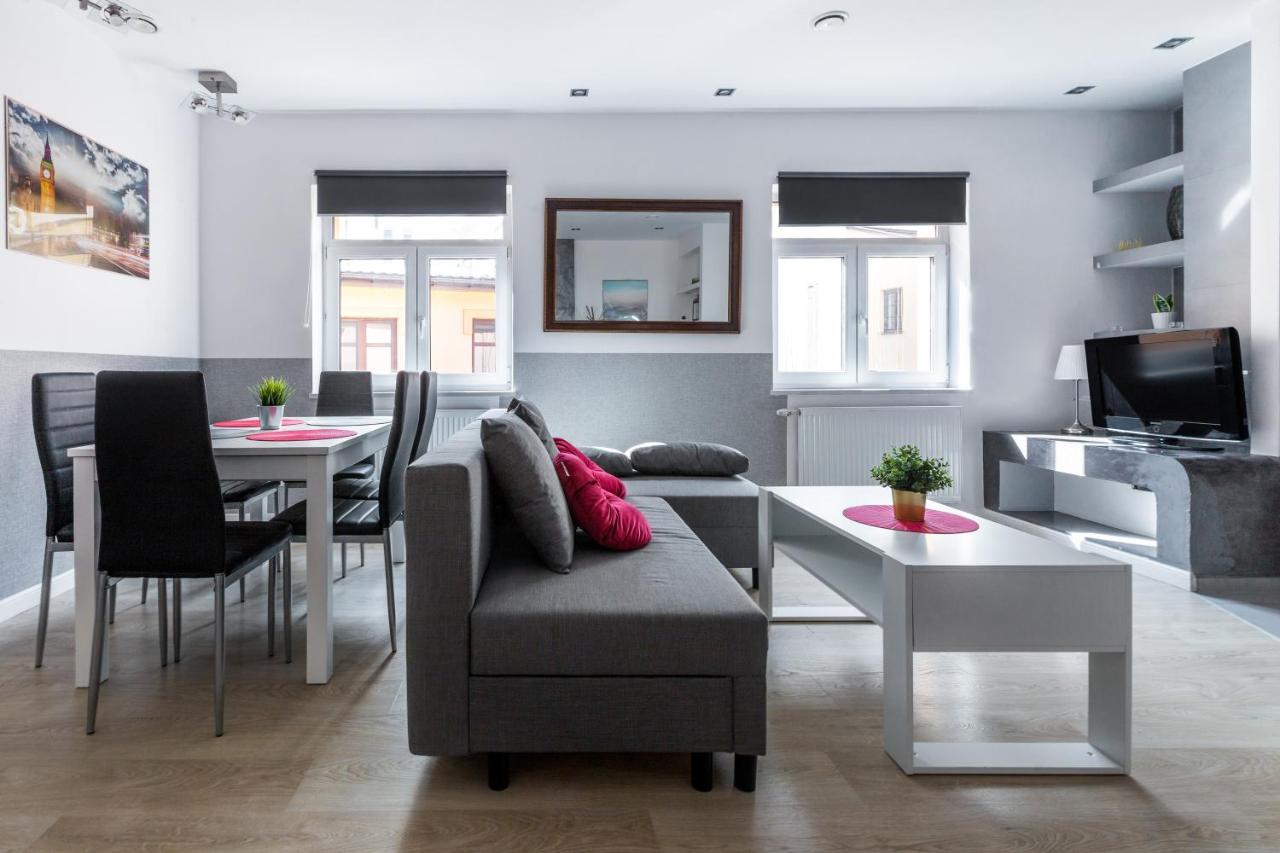 Wawel Cracow Old City Apartments - Friendhouse Apartments คราคูฟ ภายนอก รูปภาพ